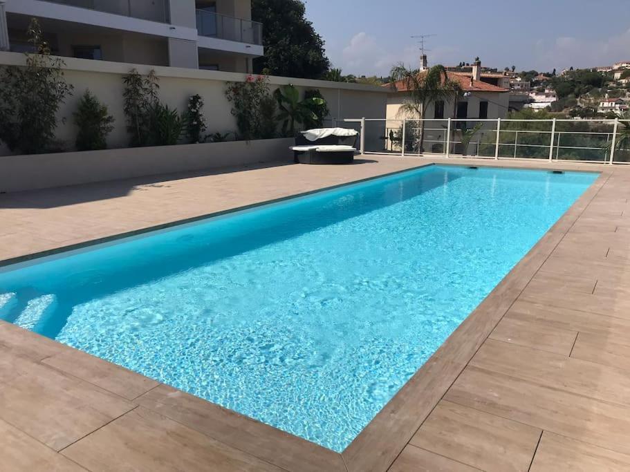 Blue Pearl A008 Apartment